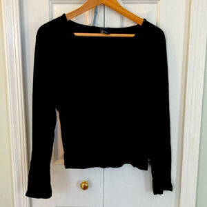 Black Gap stretch long sleeve v-neck t-shirt size M
